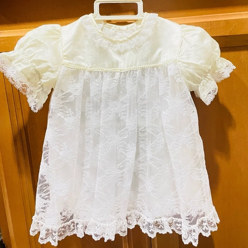Vintage 80s 90s Complete three-piece christening set. Dress cape and hat